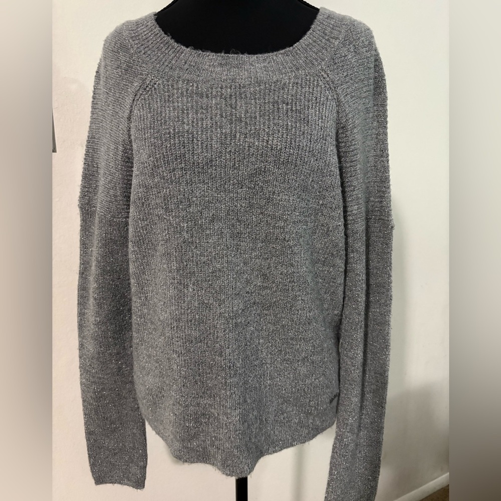 Abercrombie & Fitch Sparkling gray long sleeve sweater